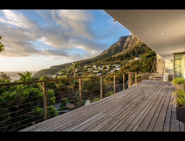 4 BEDROOM HOUSE FOR SALE IN LLANDUDNO